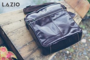 Bảo Quản Túi Da Vào Những Ngày Nắng Mưa