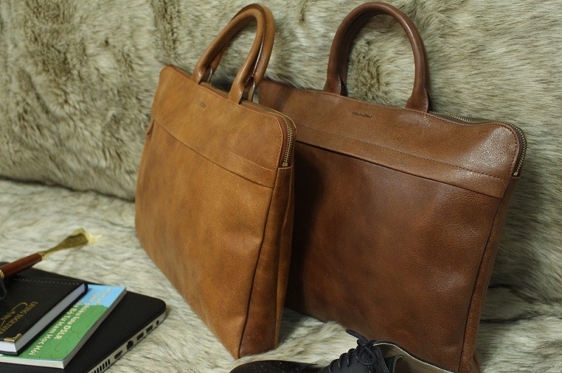 Chất Liệu Túi Xách Da Nam Được Ưu Chuộng