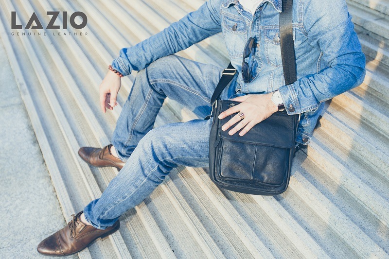 Những Lý Do Bạn Nên Chọn Mua Túi Đeo Chéo Nam Có Kích Thước Nhỏ