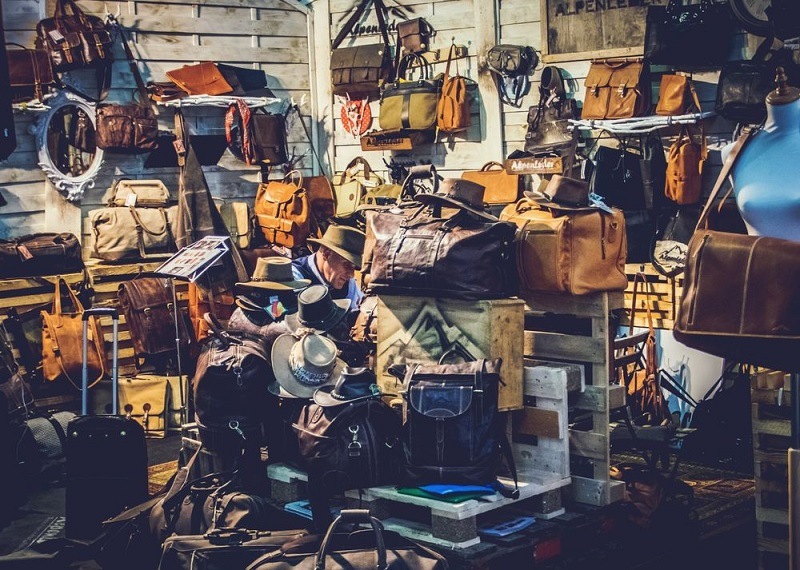 Quy Trình Làm Ra Túi Xách Da Nam Hàng Hiệu